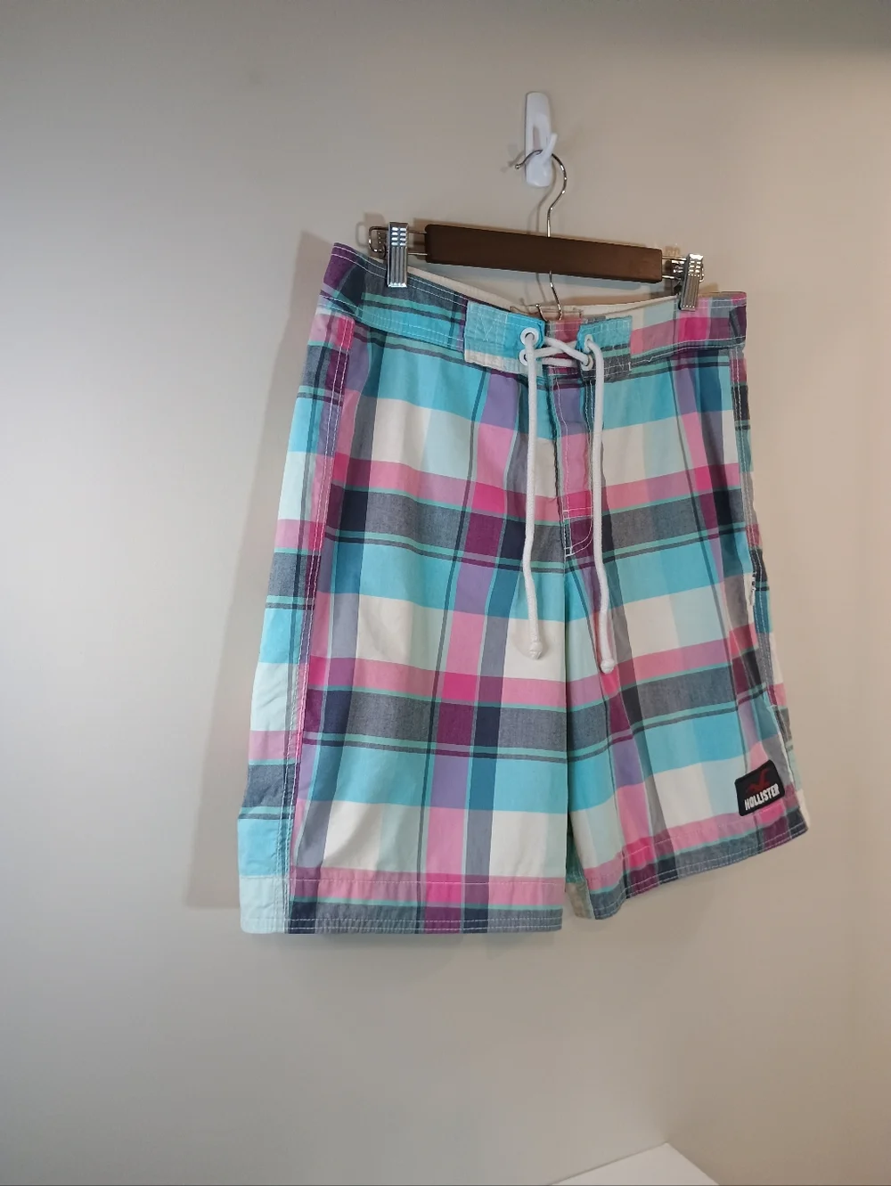 Hollister Plaid Swim Trunks in Turquoise, Pink & White Mens Size M